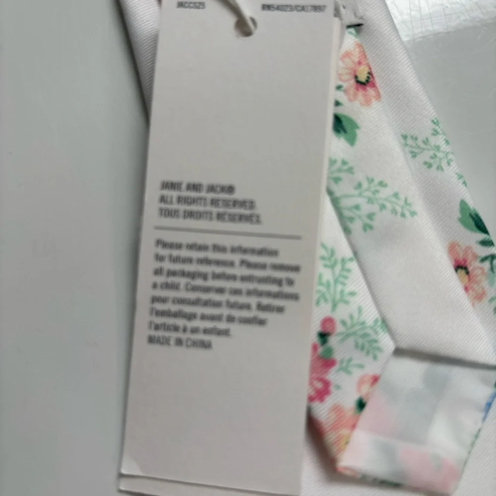 NWT Jack and Janie boys Velcro white floral tie 2t - 5